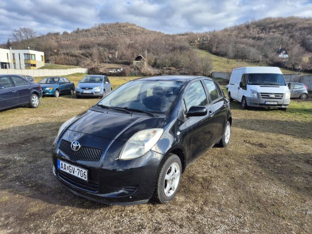 Toyota Yaris 1.0 Sol AC