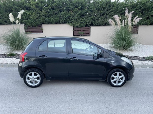 Toyota Yaris 1.0 Sol AC
