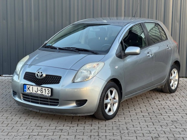 Toyota Yaris 1.0 Sol AC Magyar - Vals 126eKM