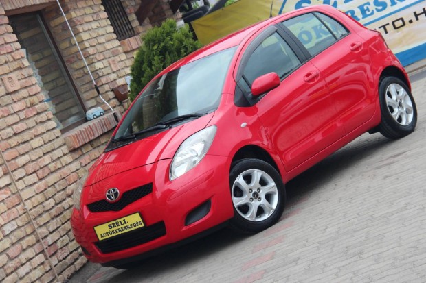Toyota Yaris 1.0 Sol Ice Alufelni // Tolatrada...