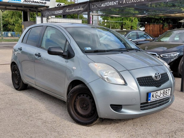Toyota Yaris 1.0 Sol Magyarországi. Garantált km!