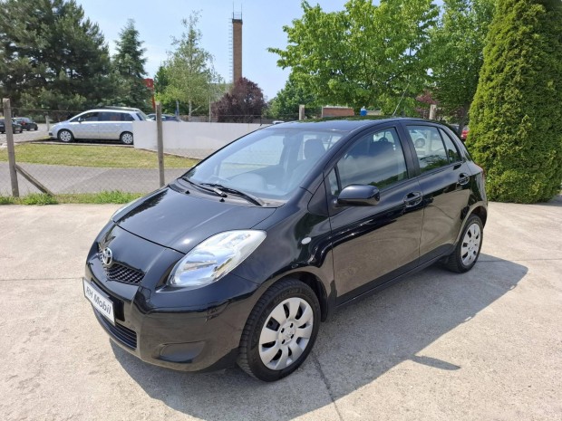 Toyota Yaris 1.0 Terra Klíma.friss műszaki.gara...