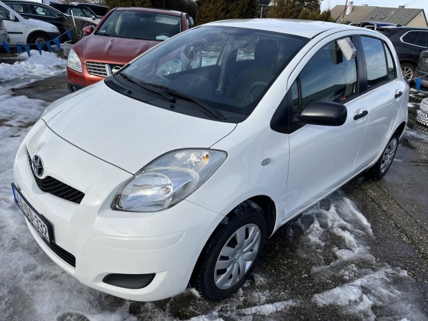 Toyota Yaris 1.0 Terra+ Magyar Rendsz�m Csak 70...