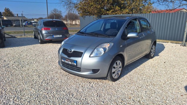 Toyota Yaris 1.0 Terra+ Rendszeresen karbantart...