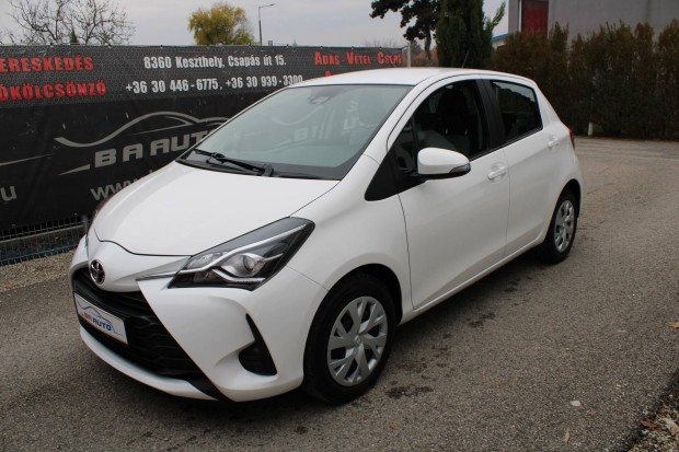 Toyota Yaris 1.0 VVT-i Live /Kamera/Multi.K/Sv...