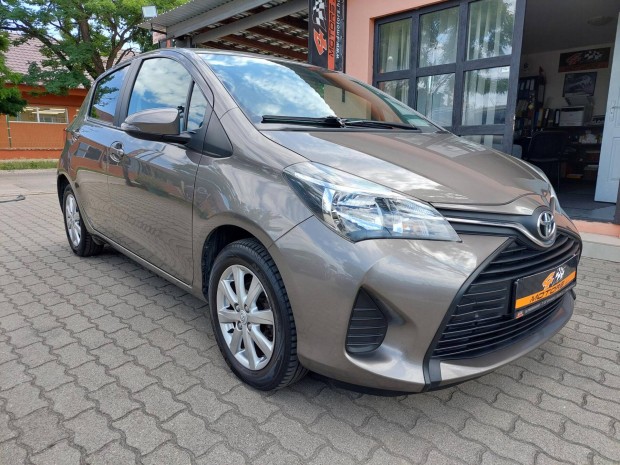 Toyota Yaris 1.33 Active 1. Tulaj. 1 �v Garanci...