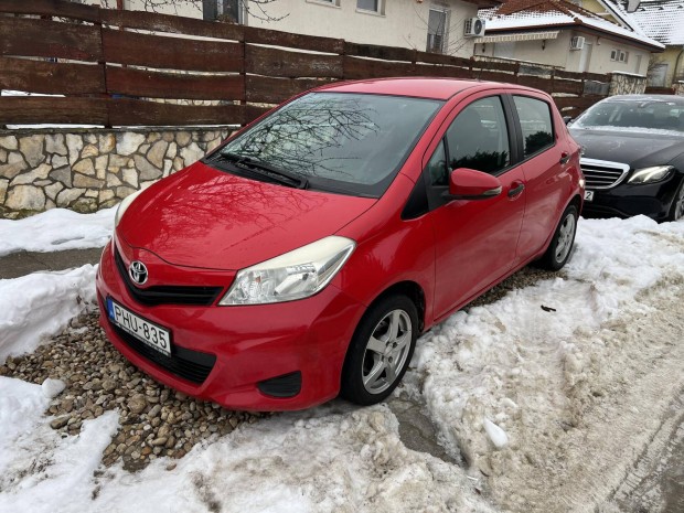 Toyota Yaris 1.33 Active+Cool 8 Ker�k.Sz�p �lla...