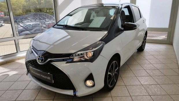 Toyota Yaris 1.33 Bi-Tone Sensosmart Magyar