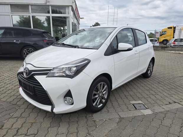 Toyota Yaris 1.33 Business Navi. Ülésfűtés. USB...