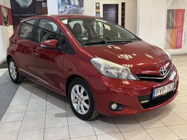 Toyota Yaris 1.33 Executive CVT B�r-Navi-Aut�mata