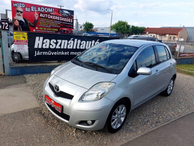 Toyota Yaris 1.33 Executive Első Tulajdonostól-...