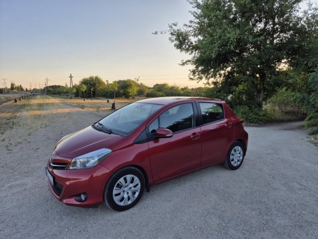 Toyota Yaris 1.33 Executive Magyarországi