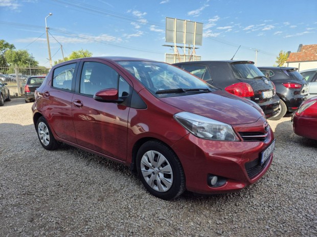 Toyota Yaris 1.33 Executive Magyarorsz�gi.SZERV...
