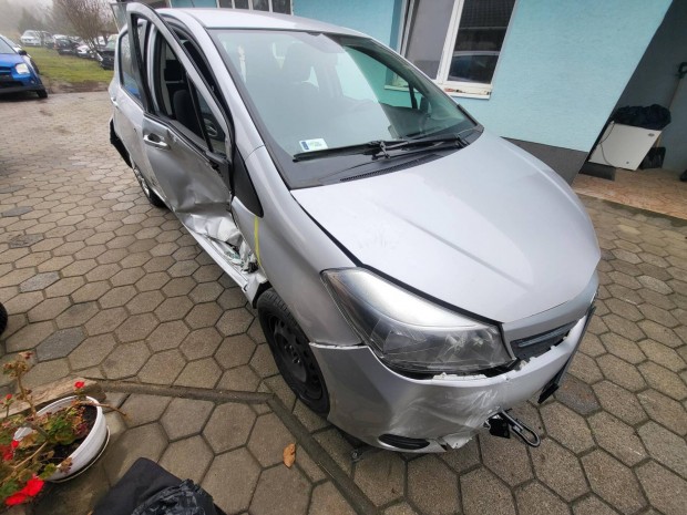 Toyota Yaris 1.33 LIFE Indul-zemkpes!