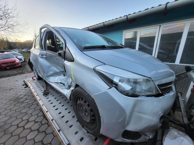 Toyota Yaris 1.33 LIFE Indul-zemkpes!