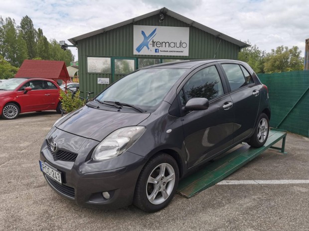 Toyota Yaris 1.33 Terra+