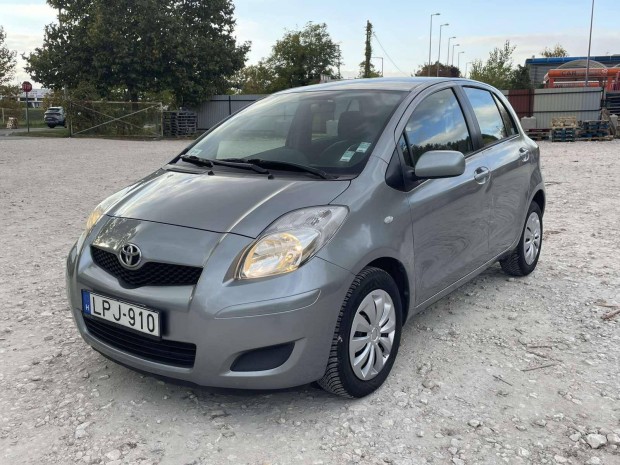 Toyota Yaris 1.33 Terra+ Jó motor és műszaki ál...