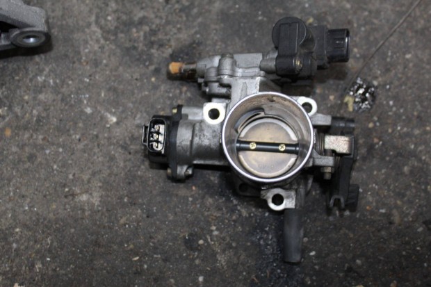 Toyota Yaris 1.3B 2NZ-FE 1999-2005 fojtószelep 8945221030