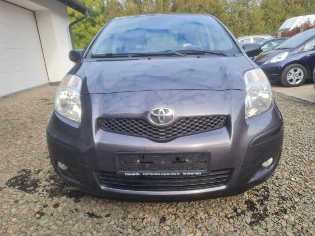 Toyota Yaris 1.3 Ice Plus tolatóradar.6sebesség...