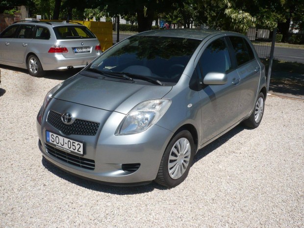 Toyota Yaris 1.3 Sol