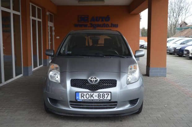 Toyota Yaris 1.3 Sol AC