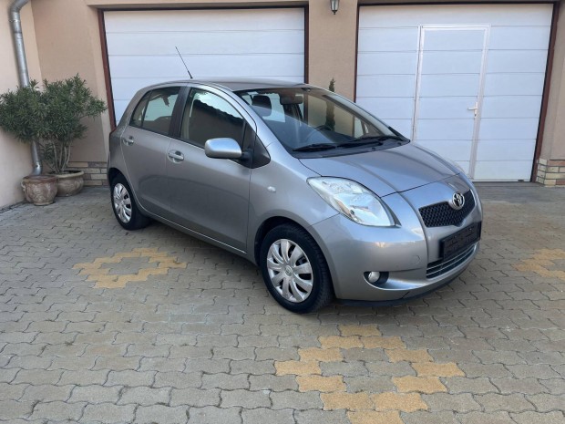 Toyota Yaris 1.3 Sol Plus Ice M-MT Rozsdamentes...
