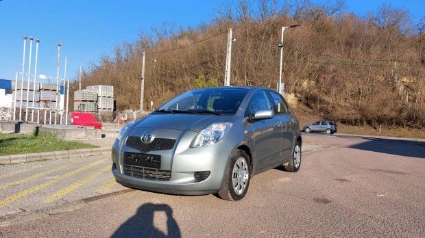 Toyota Yaris 1.3 Sol Plus Ice Szp s J!!!