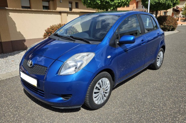 Toyota Yaris 1.3 Sol Sérülésmentes Gyári Állapot