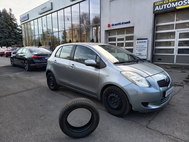 Toyota Yaris 1.3 Sol (Automata) Szigetvron