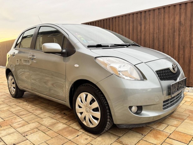 Toyota Yaris 1.3 Terra 95 ezer km! TIP-TOP lla...