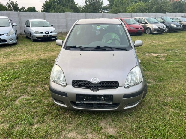 Toyota Yaris 1.3 benzines alkatrszek eladk