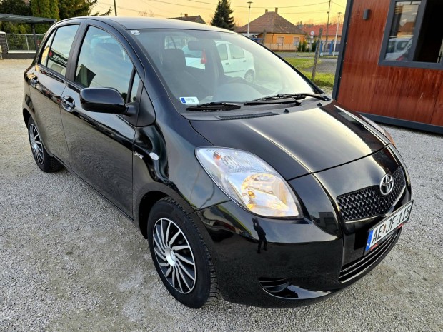 Toyota Yaris 1.4 D-4D Max Ice Kl�ma. Kev�s Km!...