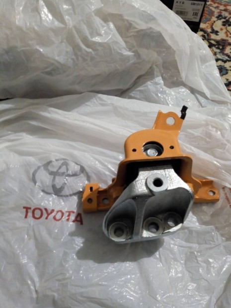 Toyota Yaris 1.4d4d motortart bak