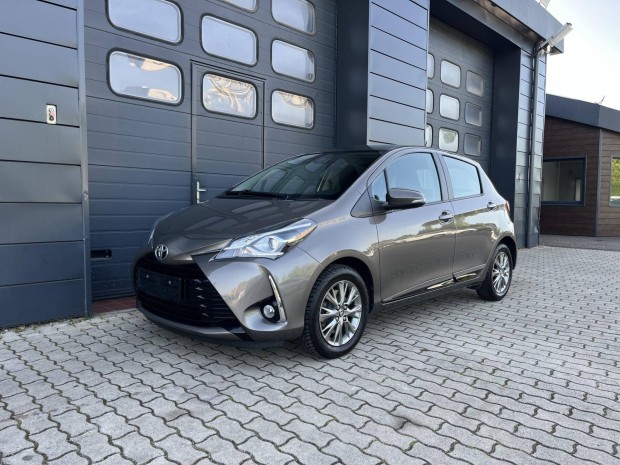 Toyota Yaris 1.5 Dual VVT-iE Comfort Szervizkön...
