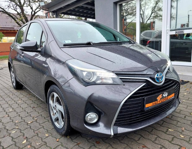 Toyota Yaris 1.5 HSD Active (Automata) j Hybri...