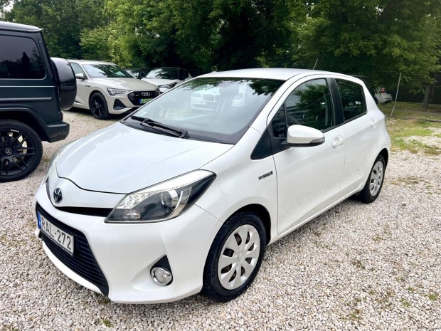 Toyota Yaris 1.5 HSD Executive (Automata) D.KLI...
