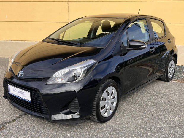 Toyota Yaris 1.5 HSD Lounge (Automata)