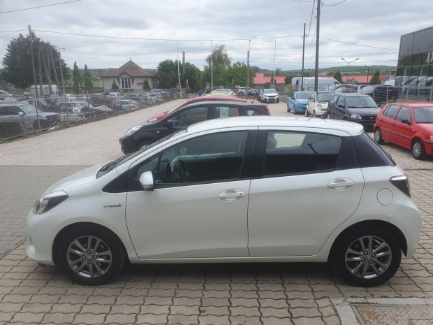 Toyota Yaris 1.5 HSD Lounge (Automata) Hybrid 1...