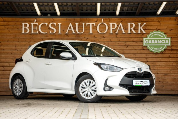 Toyota Yaris 1.5 Hybrid Active e-CVT Gyri Gara...