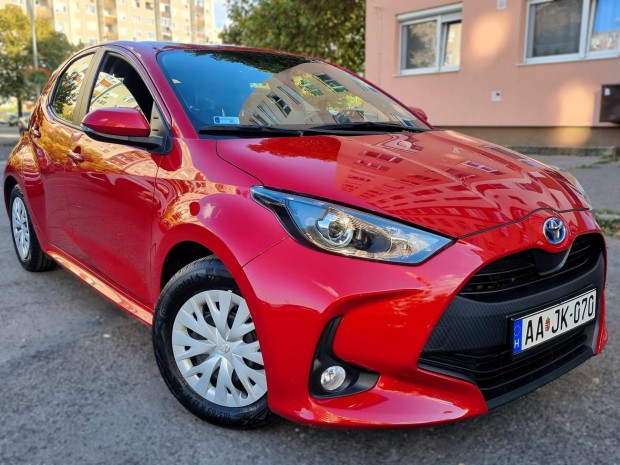 Toyota Yaris 1.5 Hybrid Active e-CVT /Gyönyörű...