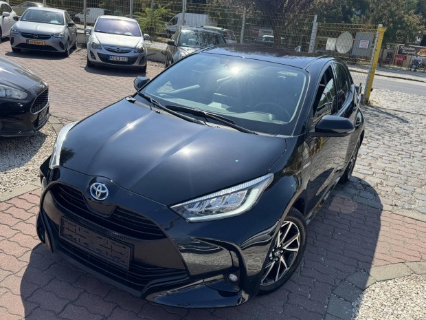 Toyota Yaris 1.5 Hybrid Comfort Style Tech e-CV...