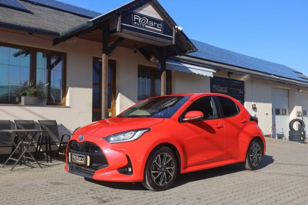 Toyota Yaris 1.5 Hybrid Comfort Style Tech e-CV...