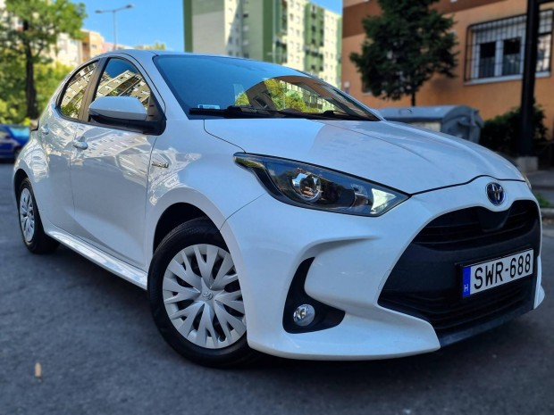Toyota Yaris 1.5 Hybrid Comfort Style Tech e-CV...