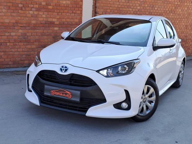 Toyota Yaris 1.5 Hybrid Comfort e-CVT T�vtart�-...