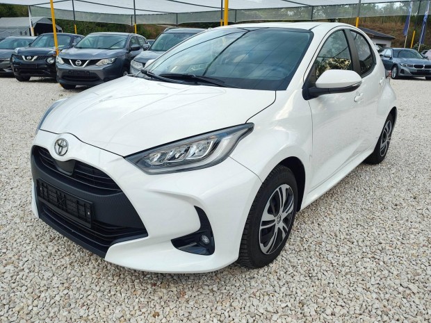 Toyota Yaris 1.5 Hybrid Team Deutschland e-CVT...