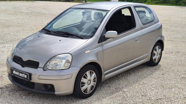 Toyota Yaris 1.5 T Sport Magyar rendsz�mos. azo...