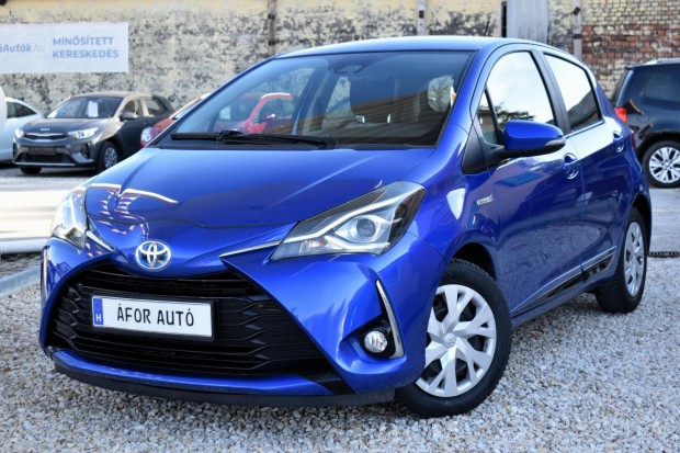 Toyota Yaris 1.5 VVT-i Hybrid Active e-CVT D.kl...