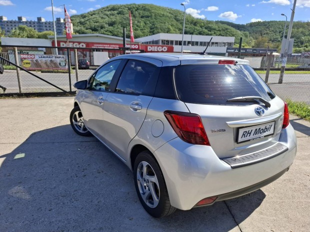 Toyota Yaris 1.5 VVT-i Hybrid Comfort e-CVT Dup...