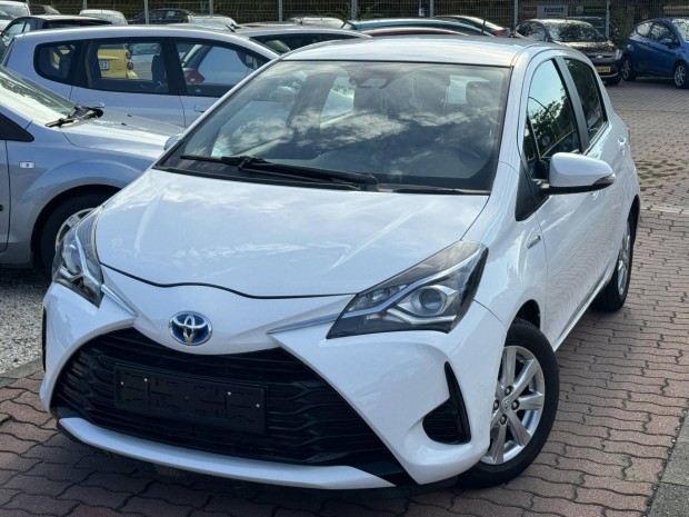 Toyota Yaris 1.5 VVT-i Hybrid Selection Blue e-...