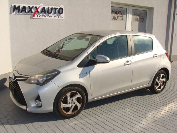 Toyota Yaris 1.5 VVT-i Hybrid Style e-CVT 127.3...